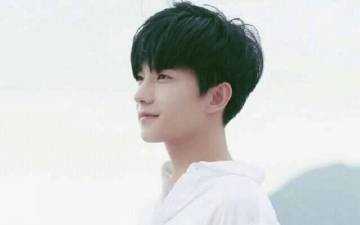 (左耳同人)初戀這件小事/皎泣肆弋